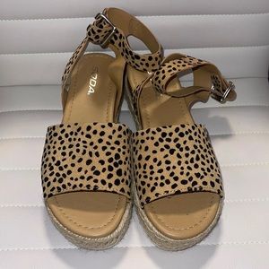 Soda leopard espadrilles
